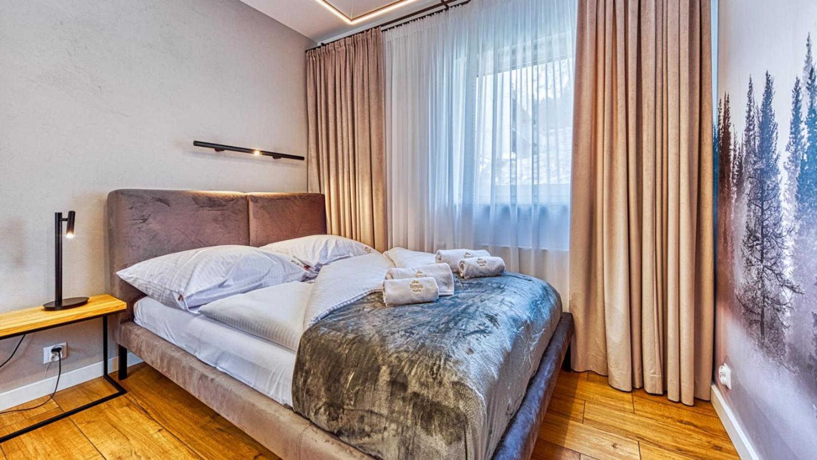 Apartment Magical Summit